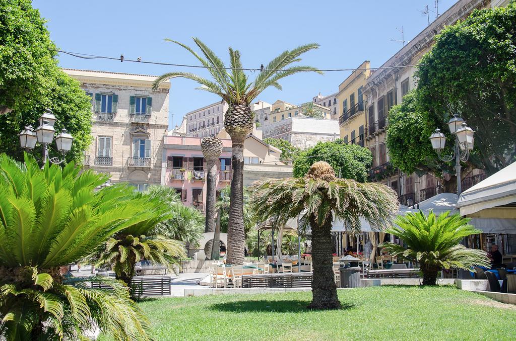 Domus Yenne Suites Cagliari Eksteriør billede