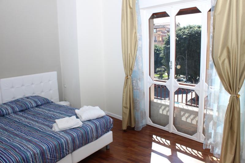Domus Yenne Suites Cagliari Eksteriør billede