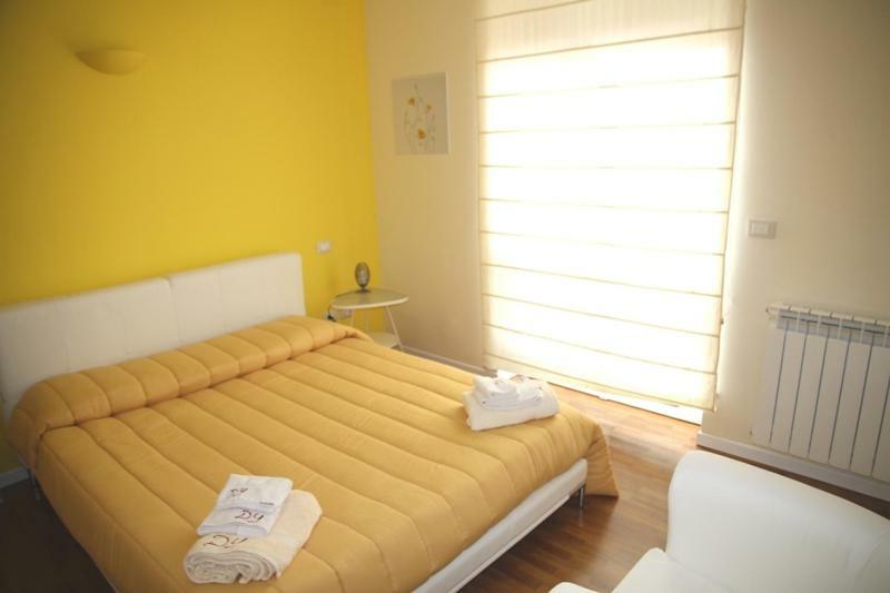Domus Yenne Suites Cagliari Eksteriør billede